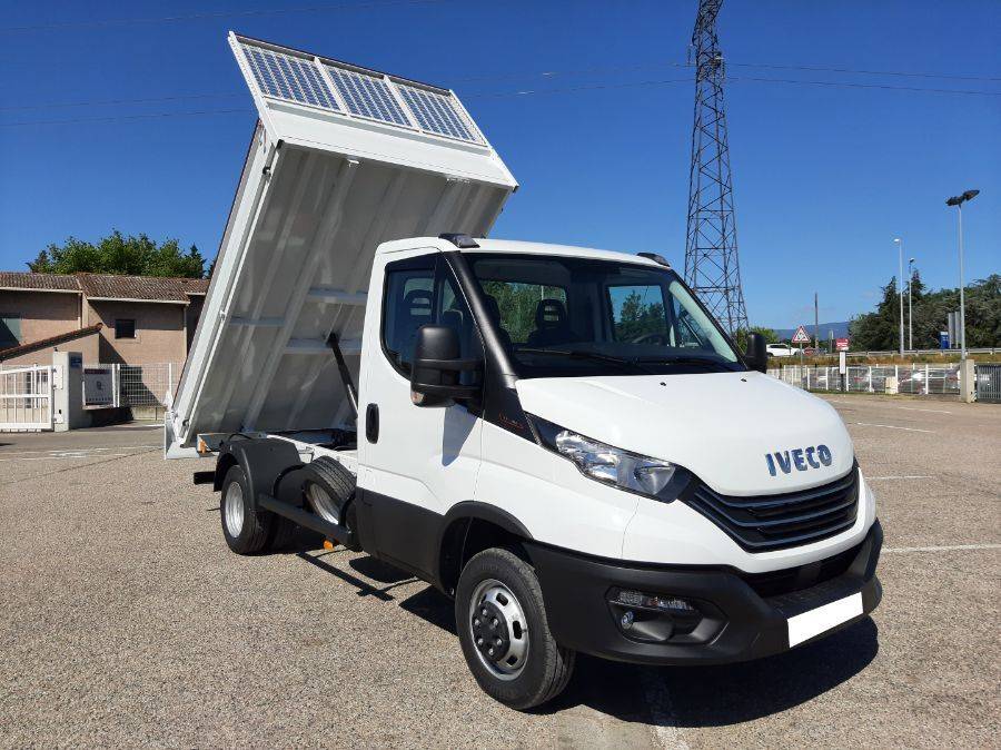 Achat utilitaire iveco daily benne neuf 0km 35c16h près de lyon en auvergne rhône alpes mandataire automobile crédit classique crédit bail reprise livraison véhicule à domicile