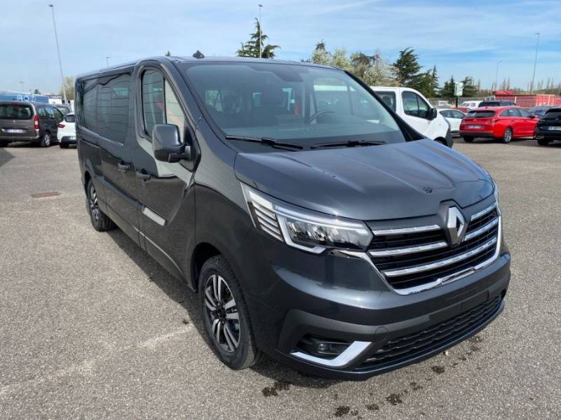 Renault TRAFIC COMBI neuf Diesel 2024 sur Lyon 