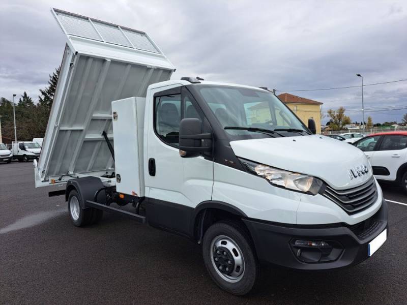 Iveco DAILY BENNE ET COFFRE NEUF Diesel 2023 vers Lyon 